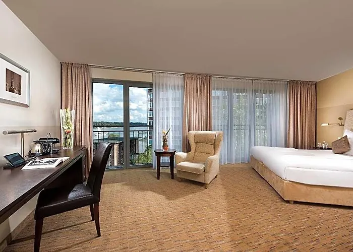 Elaya Finkenwerder 4* Hamburgo