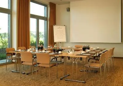 Elaya Finkenwerder Hotel 4*